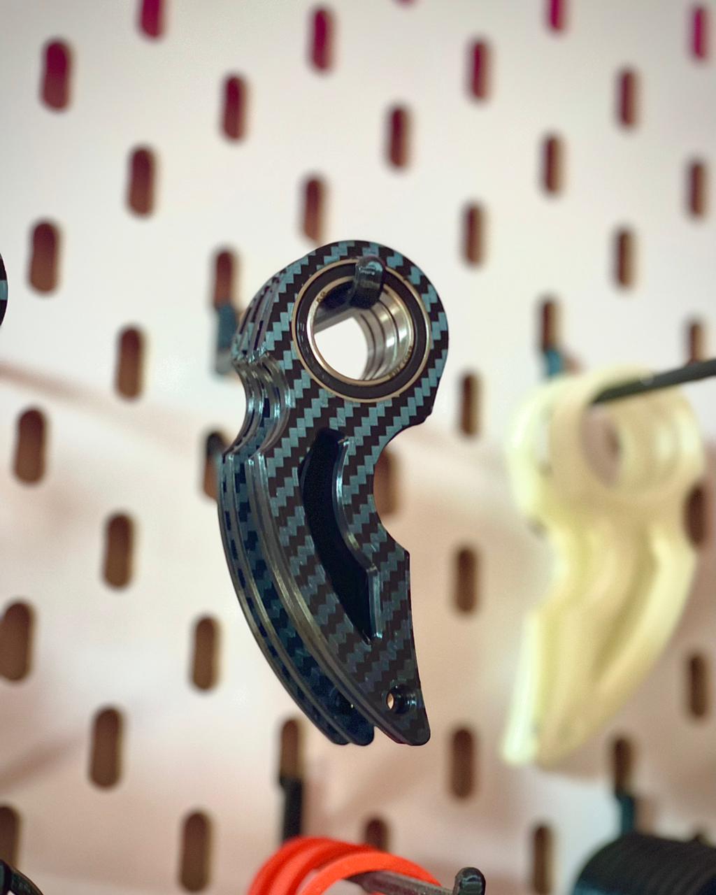 3D Printed Keychain Spinner V3 CARBON FIBER - GETSPINNER - GETSPINNER - 